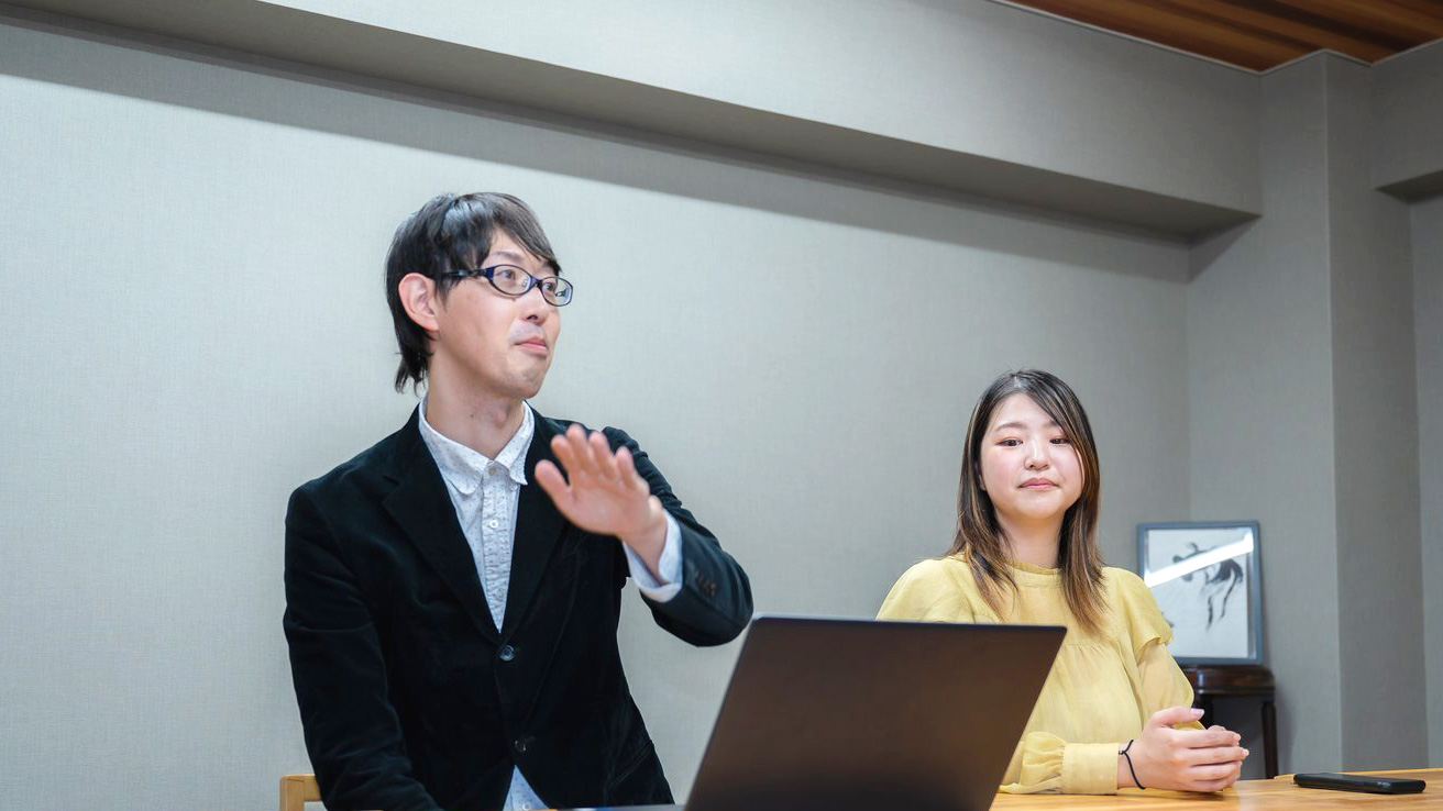 メッセージといえば、リアルタイムに翻訳ができる翻訳機能もありますよね!